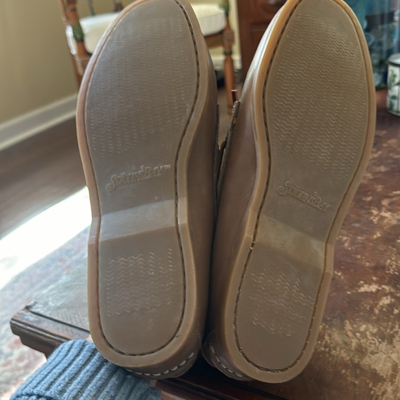 New With Out Box Never Worn Brown St. John’s Bay Boat Shoes. Size 9 1/2. - Picture 7 of 7